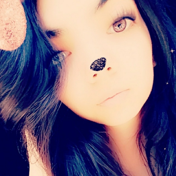 Meet your Posher, Yasmine - Picture 2 of 5